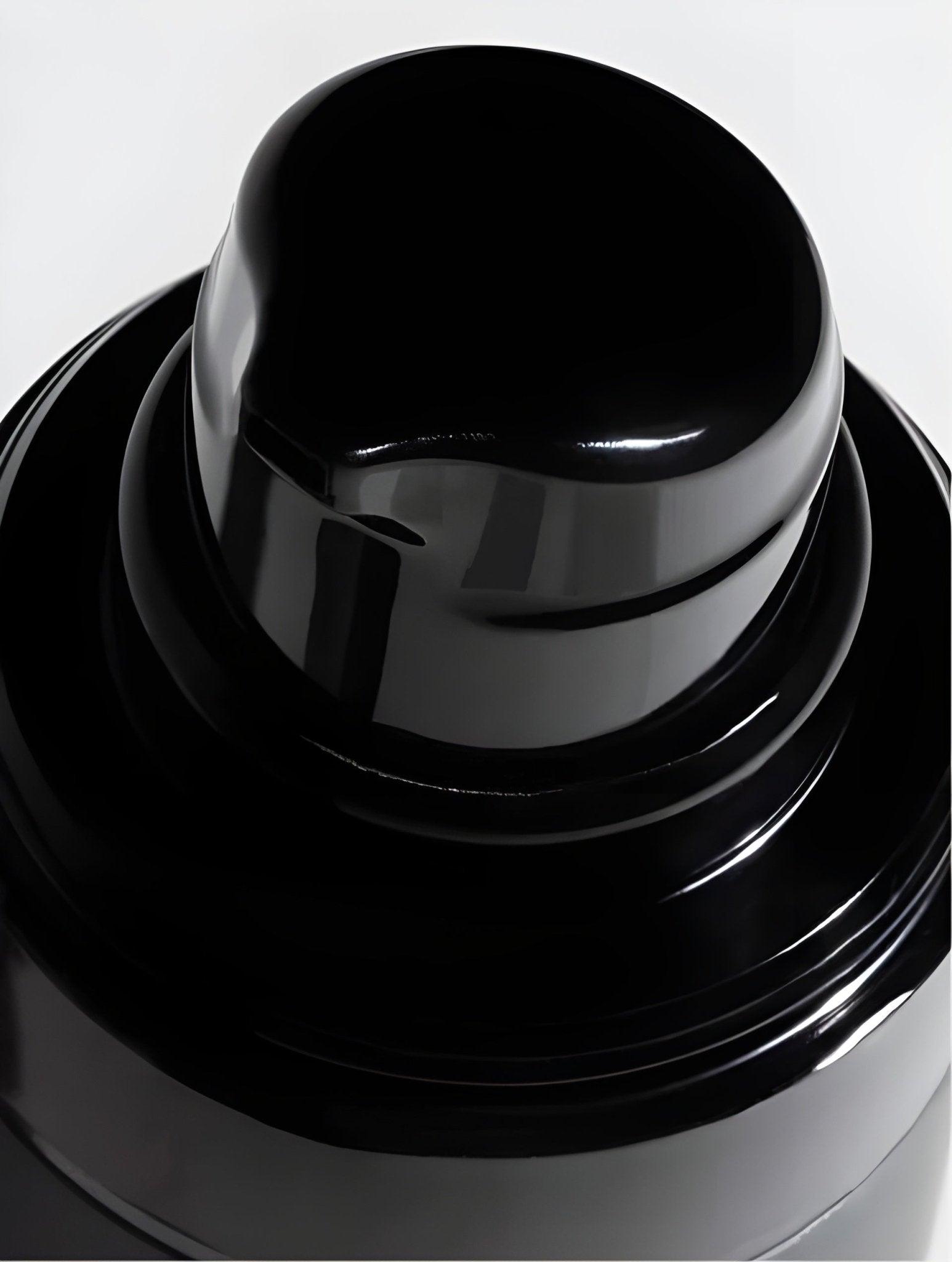 Eclat Soin Multi-Molecular-Weight Hyaluronic Acid Moisturising Day Cream packaging with sleek black design